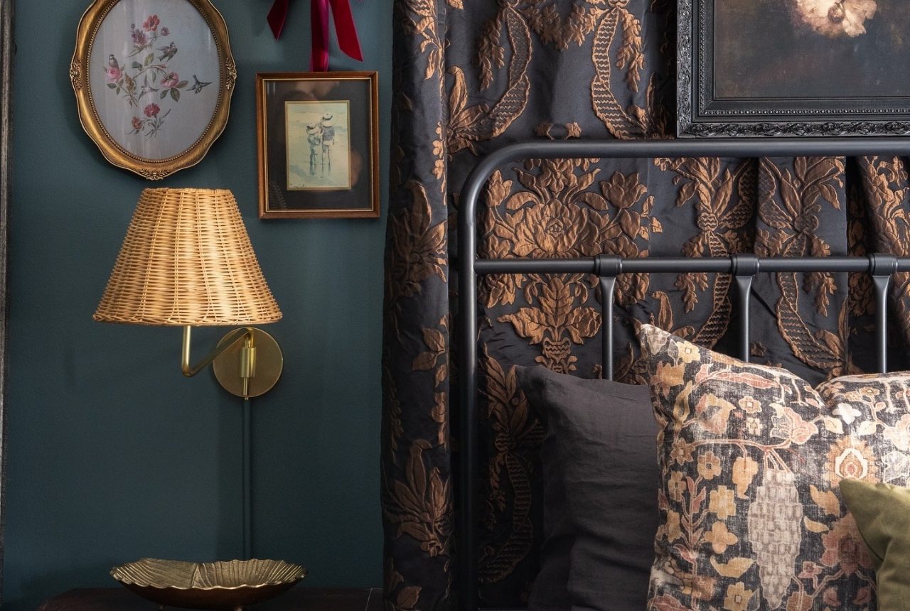 You are currently viewing Cozy Bedroom Ideas With Black That Look Expensive on a Budget (Even If You’re Working With Very Little)