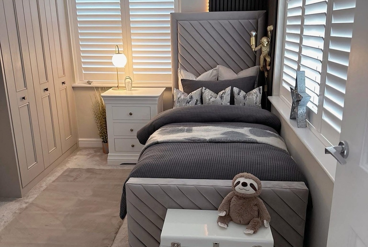 You are currently viewing Cozy Bedroom Ideas for Small Rooms That Still Feel Warm and Inviting Without Spending a Lot