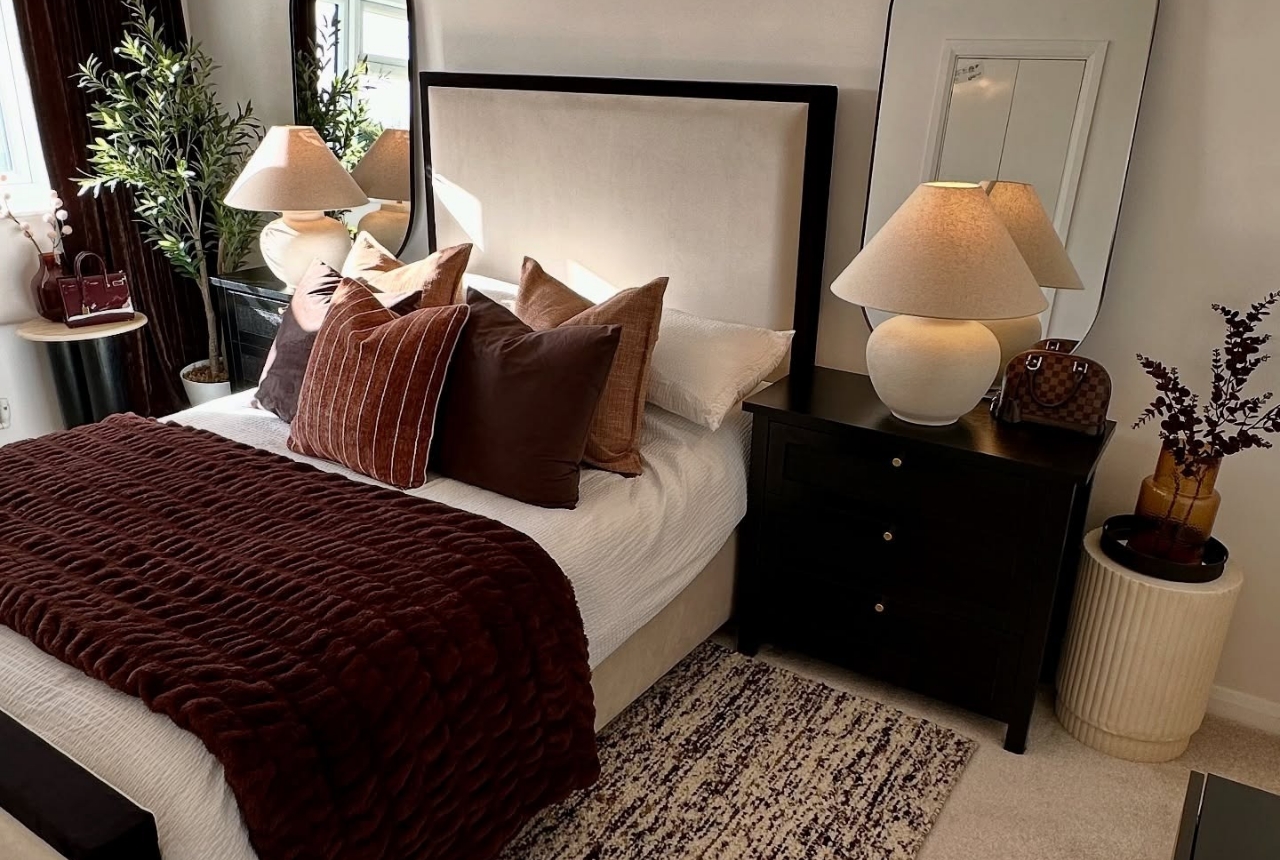 You are currently viewing How to Style a Dark Feminine Bedroom When You’re Stuck With White Walls (and a Small Budget)