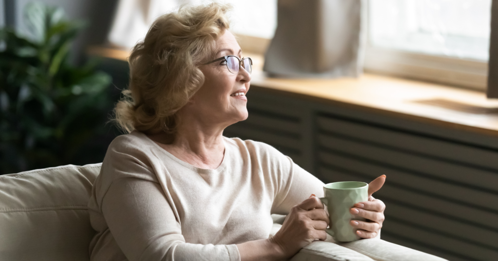 You are currently viewing People who genuinely enjoy getting older typically rejected these 9 cultural messages early on