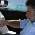 Psychology says people who print out directions instead of using GPS usually display these 9 traits, and most of them are over 50