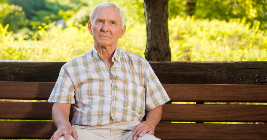 You are currently viewing I Asked 50 People Over 80 What Their Biggest Regret Was—Not a Single Person Said What I Expected