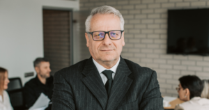 Read more about the article 8 Things People With Strong Self-Respect Stop Doing in Their 40s and 50s, Because They Finally Realize It’s Not Worth the Cost