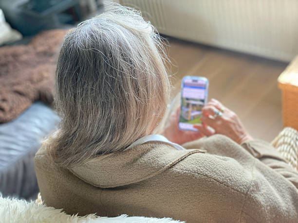 You are currently viewing There are 10 habits that arrive quietly in the first year of retirement that feel like settling in — and by year three, they’ve become the architecture of a smaller life than anyone planned for