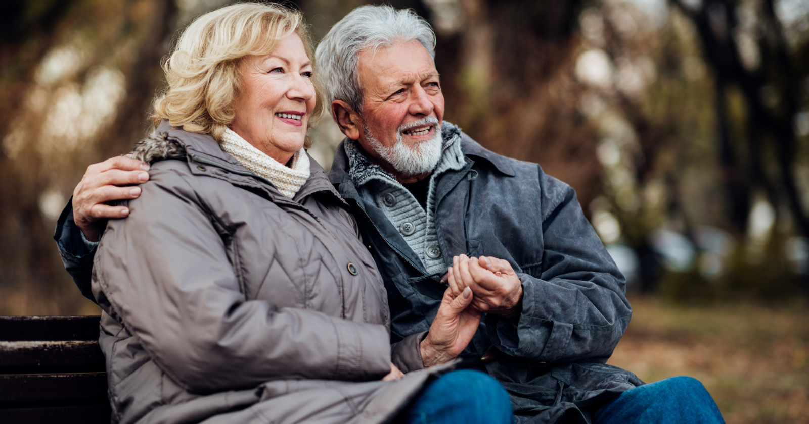 You are currently viewing The Art of Growing Old with Dignity: 8 Daily Decisions People Over 70 Make That No One Sees