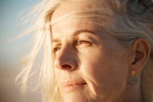 Read more about the article How to Slow Aging Naturally: 10 Daily Habits Backed by Science
