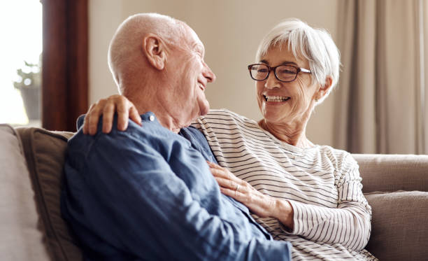 You are currently viewing 8 Habits People Let Go of in Their 60s That Help Them Thrive After 70