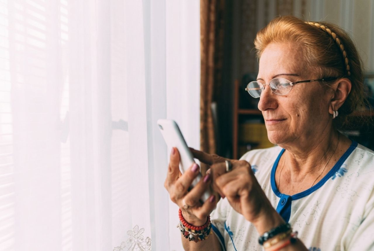 You are currently viewing 12 Boomer Habits That Feel Surprisingly Out of Place Today