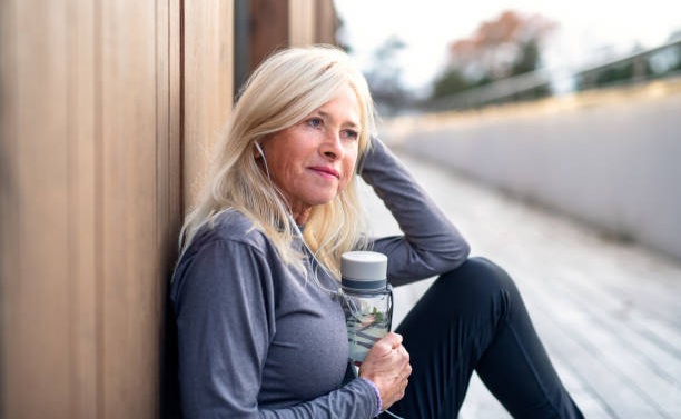 You are currently viewing 9 Powerful Habits of People Who Always Come Back Stronger After Life Knocks Them Down