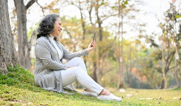 You are currently viewing 9 Signs You’ve Lived a Truly Full Life by 60 Even If You Never Felt “Successful”