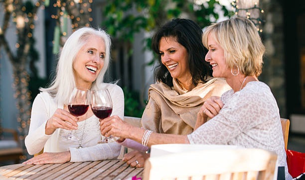 You are currently viewing 7 Daily Habits of Retirees Who Stay Sharp, Curious, and Mentally Active as They Age