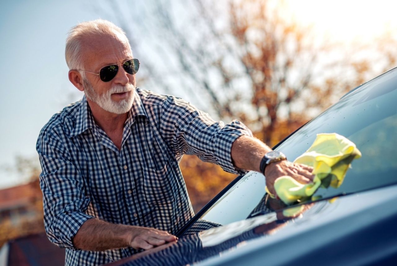 You are currently viewing 9 Things to Keep Doing at 70 If You Want People to Say, “I Hope I’m Like That Someday”