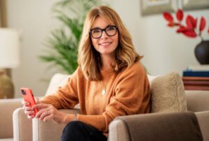 Read more about the article If You Want to Be Happier, Peaceful, and More Fulfilled in Your 60s and Beyond, Start Letting Go of These 8 Habits