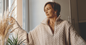 Read more about the article 9 Subtle Signs Someone Is Slowly Withdrawing From Life as They Get Older