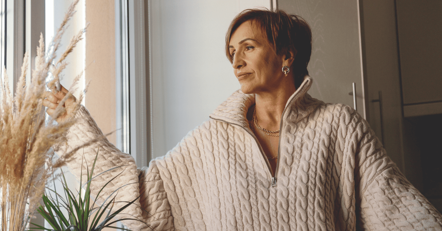 You are currently viewing 9 Subtle Signs Someone Is Slowly Withdrawing From Life as They Get Older